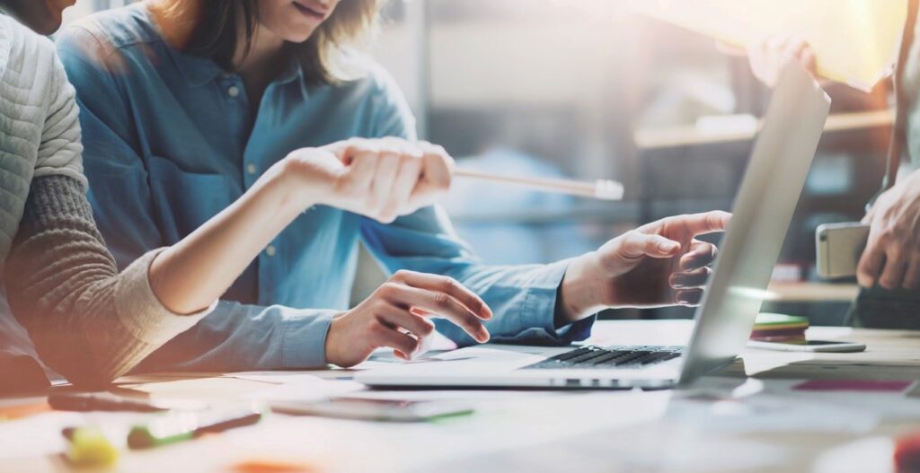 Retirement women min